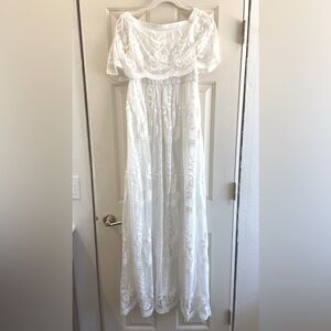 Floral lace white maxi dress. Off the shoulder. Perfect for photo shoots.